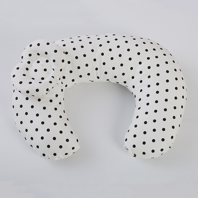 やわらか水玉柄ビーズ入り三日月型授乳クッション