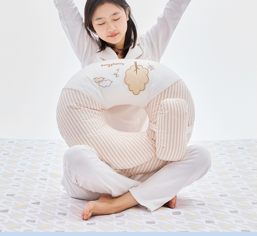 授乳クッション しっかり支える硬めの多機能授乳枕