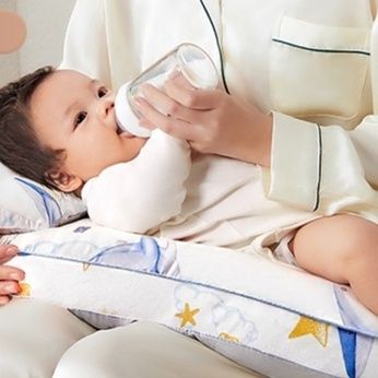 授乳クッション しっかり支える硬めの授乳サポート枕