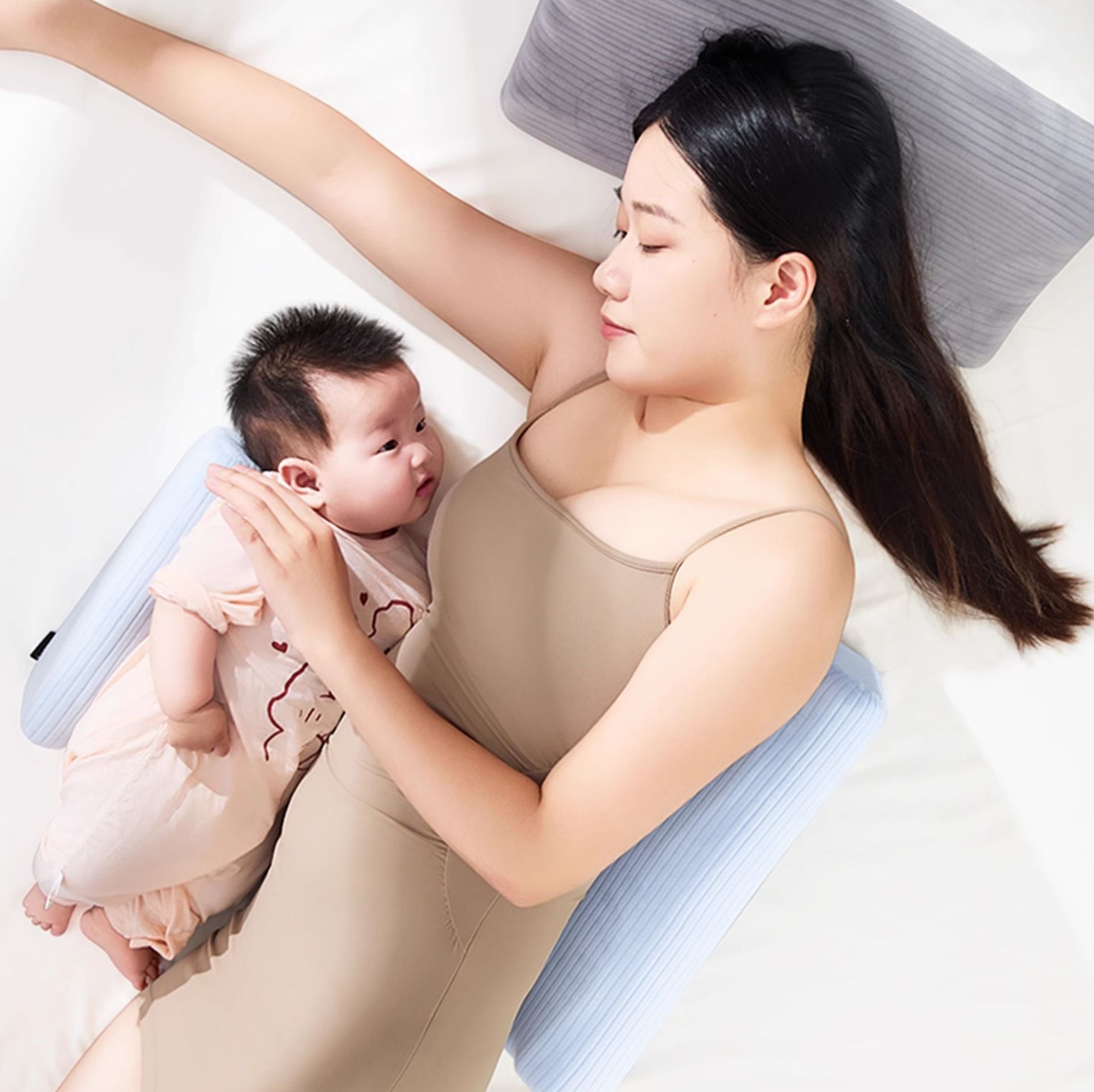 授乳クッション 人体工学分区設計硬め授乳クッション