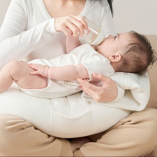 授乳クッション 安心防吐多機能硬めサポート授乳枕