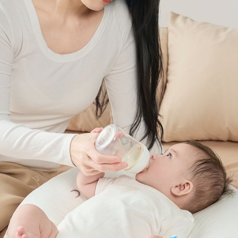 授乳クッション 安心防吐多機能硬めサポート授乳枕