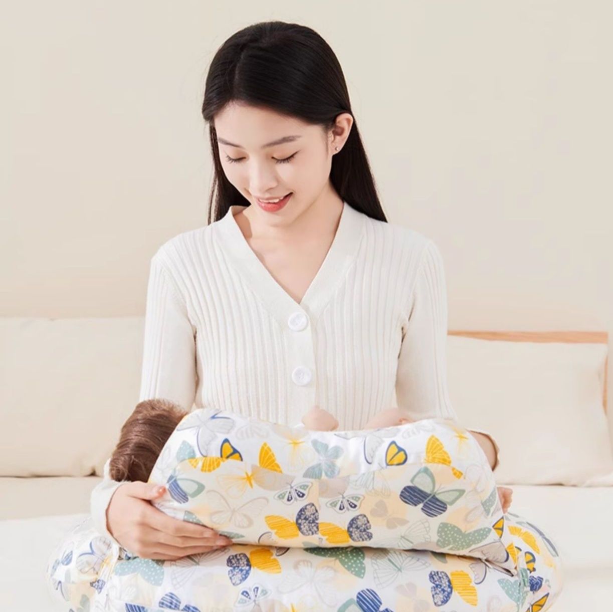 授乳クッション しっかり支える硬め授乳枕調整式ベルト付き