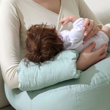 授乳クッション しっかり支える硬め多機能授乳クッション