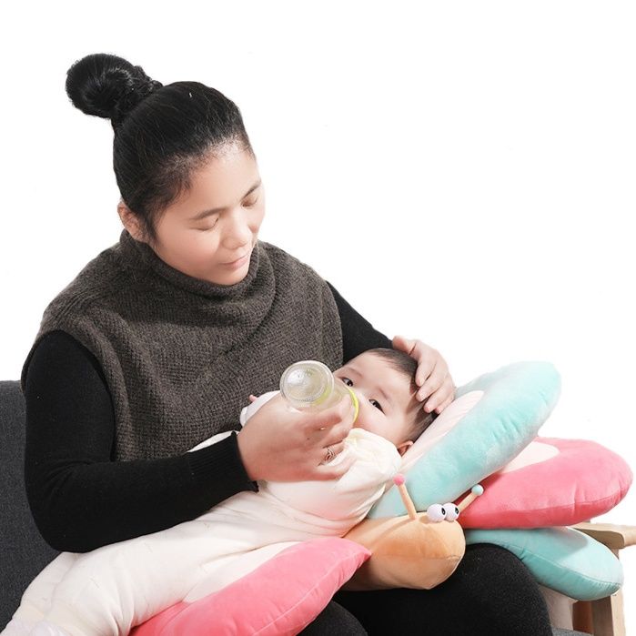 授乳クッション 蝶々型しっかり支える硬め授乳クッション