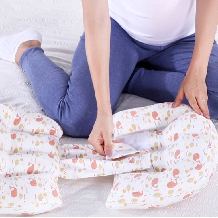 授乳クッション 硬めしっかり支える三日月型硬め授乳クッション