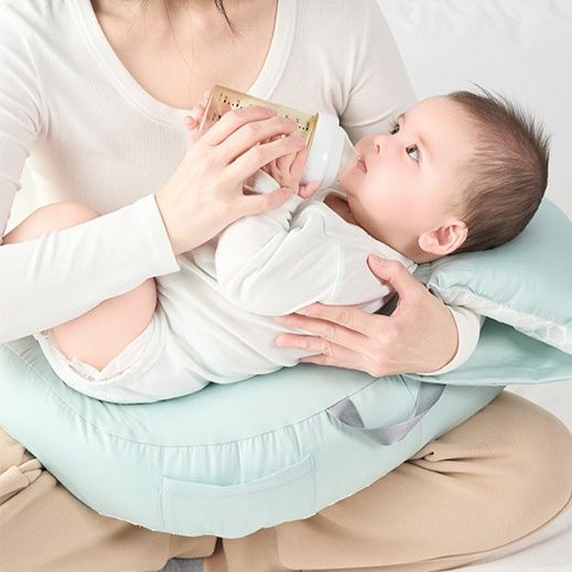 授乳クッション 軽量空気注入式授乳補助エアークッション