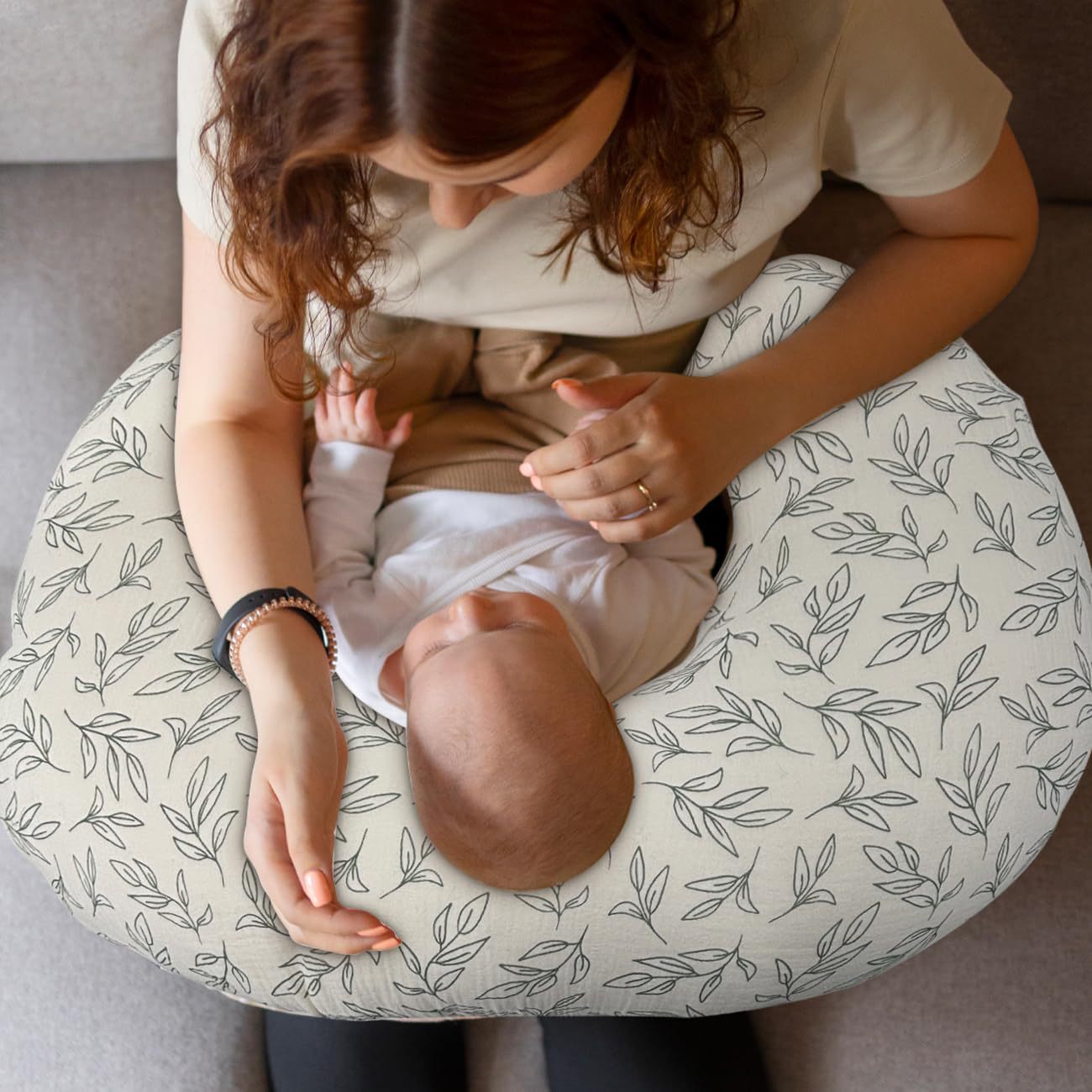 授乳クッション ボタニカル柄三日月型ビーズ授乳クッション