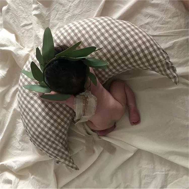 授乳クッション エアー チェック柄 赤ちゃん授乳枕 洗える肌に優しい寝具