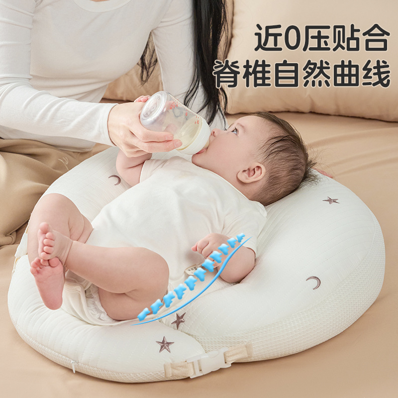 赤ちゃんの背骨をやさしく支えるビーズ授乳クッション