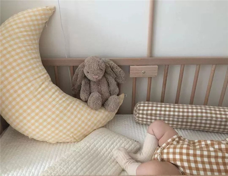 授乳クッション エアー チェック柄 赤ちゃん授乳枕 洗える肌に優しい寝具