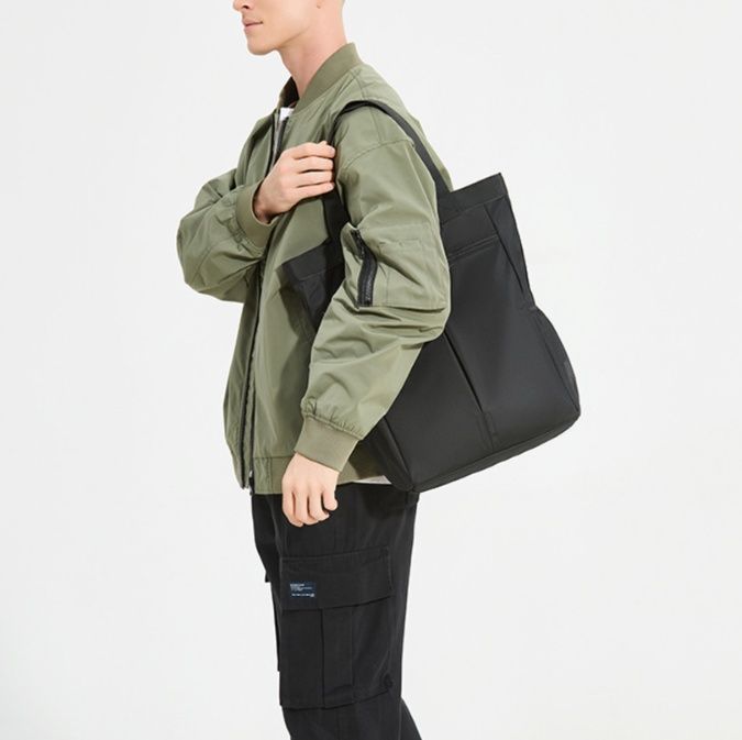 メンズトートバッグ 多機能ポケット付き縦型軽量トートバッグ