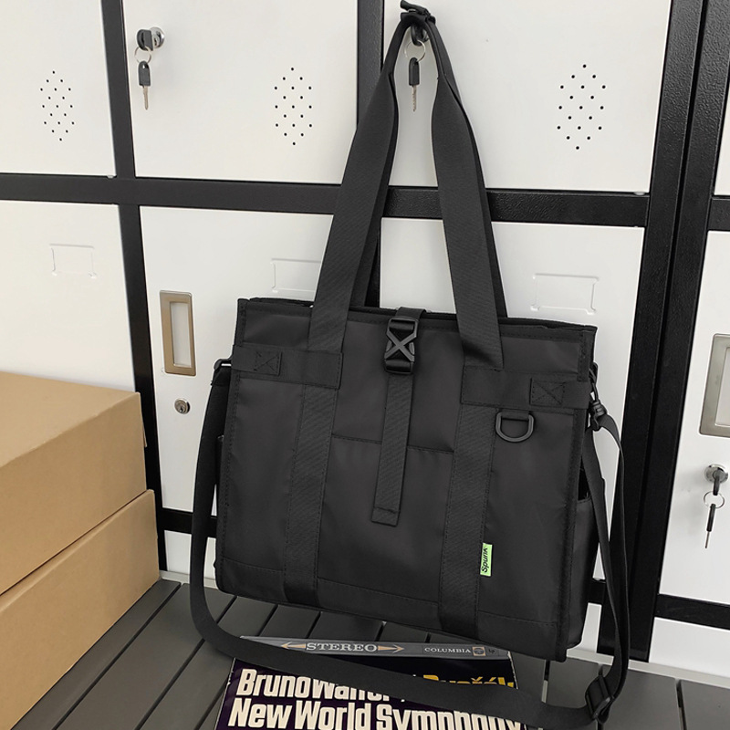 メンズトートバッグ 多機能ポケット付き二通り持ち軽量トートバッグ