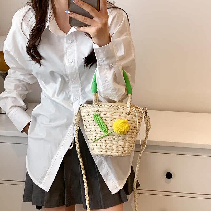 カゴバッグ フルーツモチーフ付き編み込みカゴバッグ