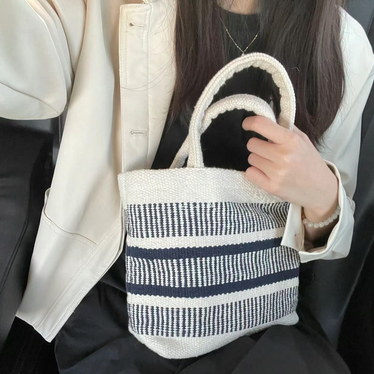 カゴバッグ 手編み模様のナチュラルカゴトート