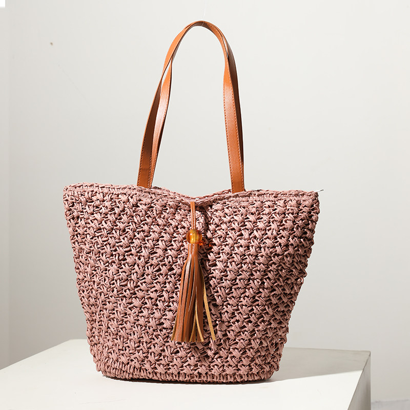 カゴバッグ タッセル付き手編み風トート型カゴバッグ