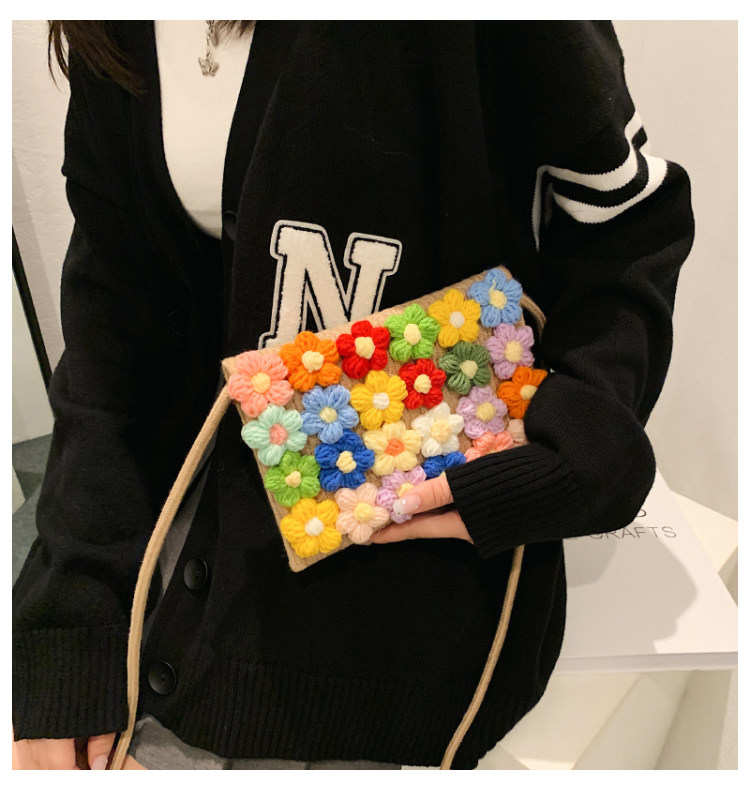カゴバッグ 立体フラワー刺繍の手編みハンドバッグ