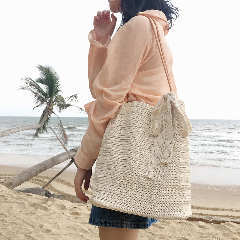 カゴバッグ 花びら装飾編み込みカゴショルダーバッグ