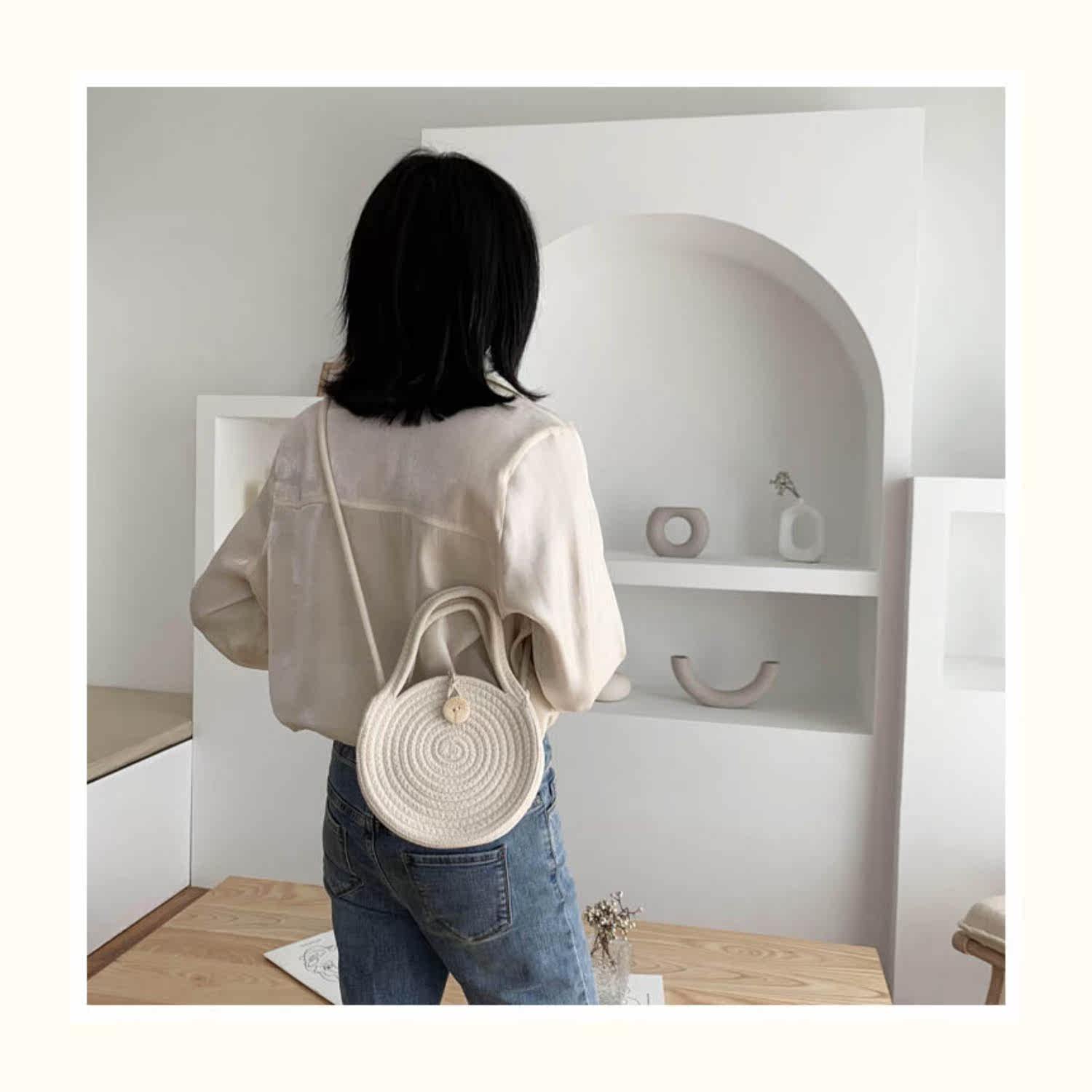 カゴバッグ 渦巻き編み丸型ボタン留めカゴバッグ