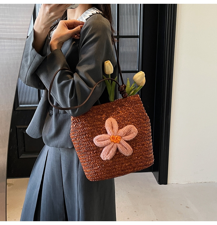 カゴバッグ 花飾りチューリップかごショルダーバッグ