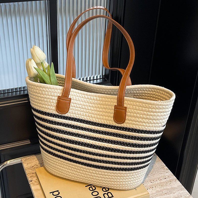 カゴバッグ 夏の定番 ストライプカゴトート