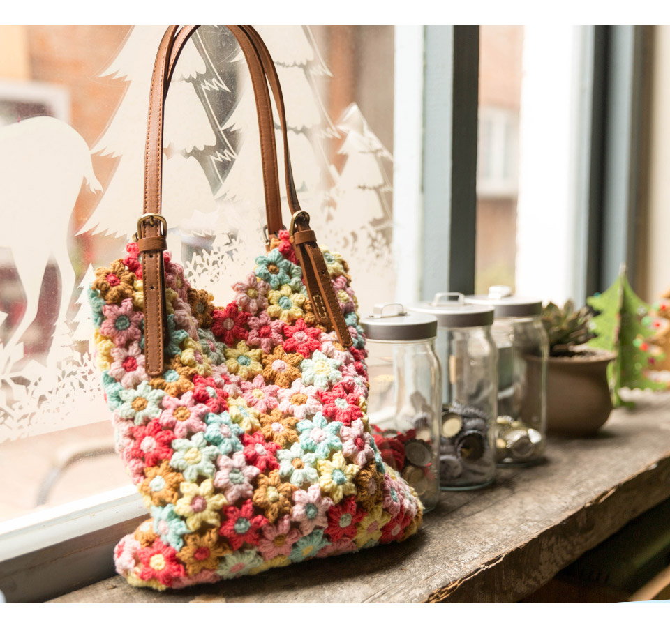 カゴバッグ 立体花モチーフ編み込みかごバッグ