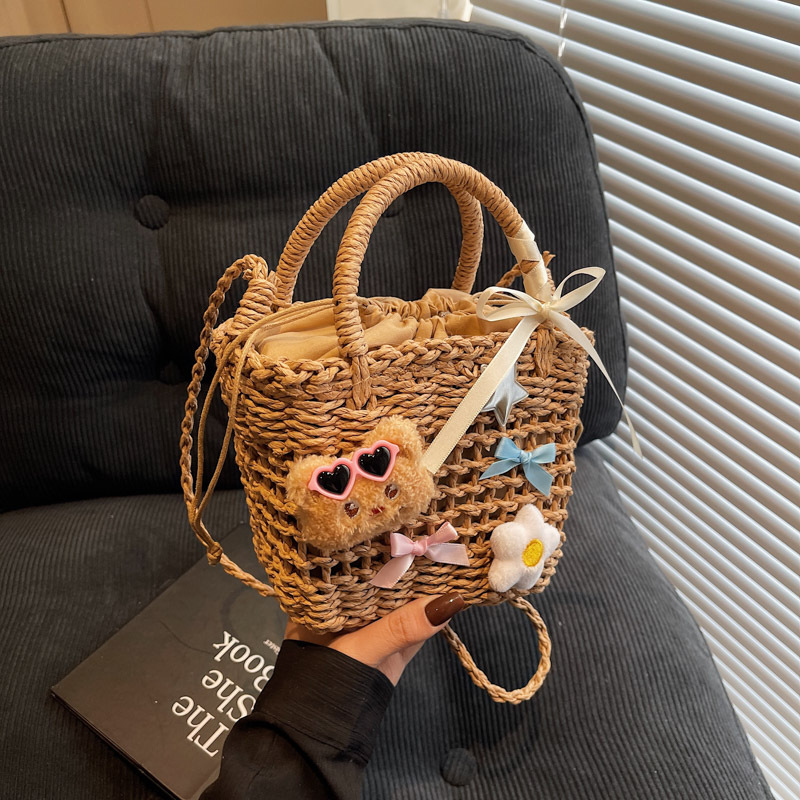 カゴバッグ カゴバッグ かわいい装飾付き籐編みミニバッグ