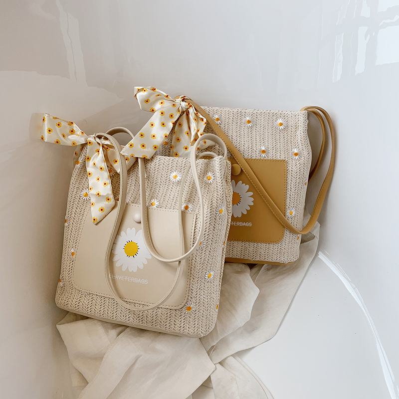 カゴバッグ ひまわり刺繍リボン付き編み込みショルダーバッグ