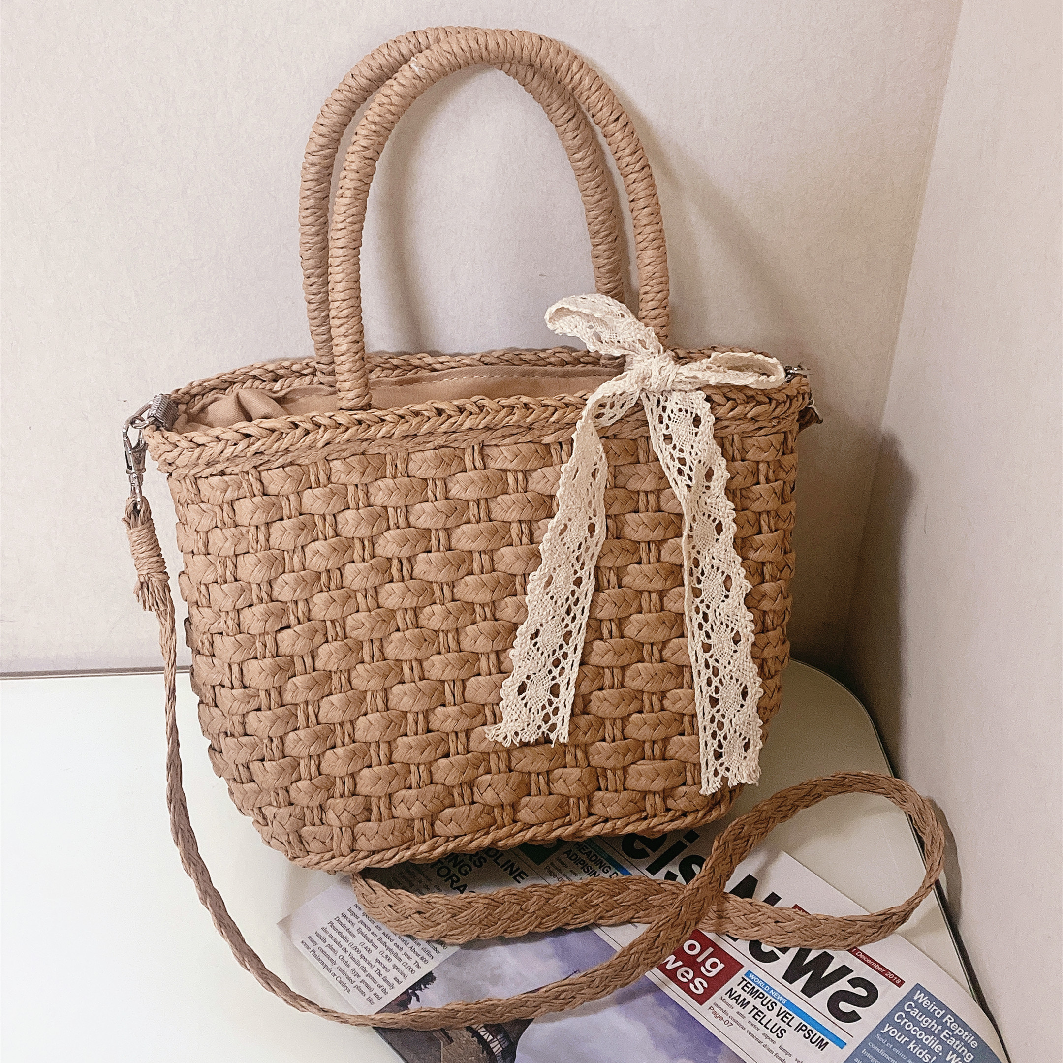 カゴバッグ 手編み天然素材レース飾り付きカゴハンドバッグ