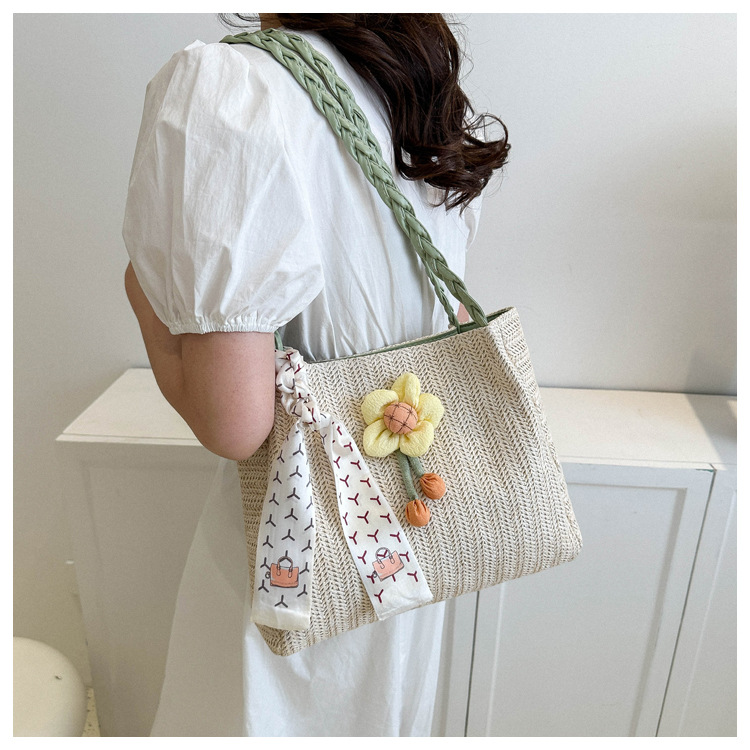 カゴバッグ 花ひらく麦わらトートバッグ