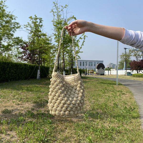 カゴバッグ 丸みのある手編み風バケツ型カゴバッグ