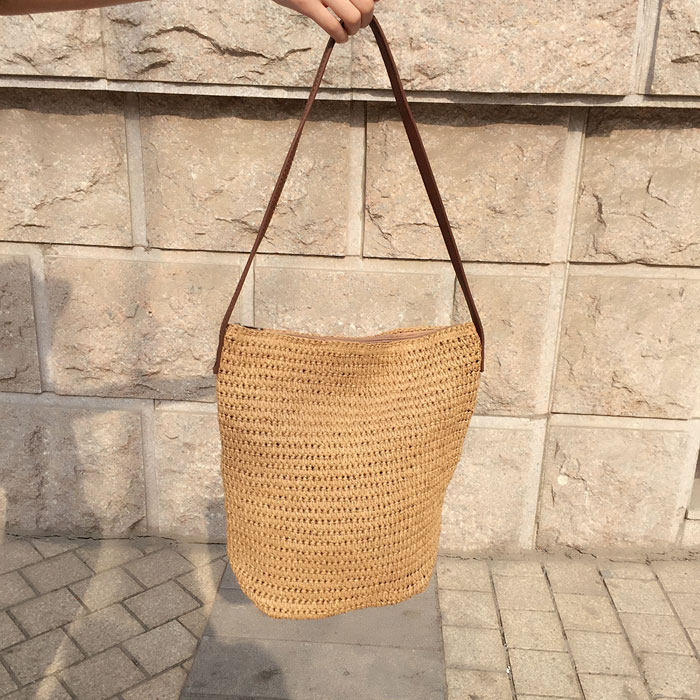 カゴバッグ ナチュラル編み込みバケツ型ショルダーかごバッグ