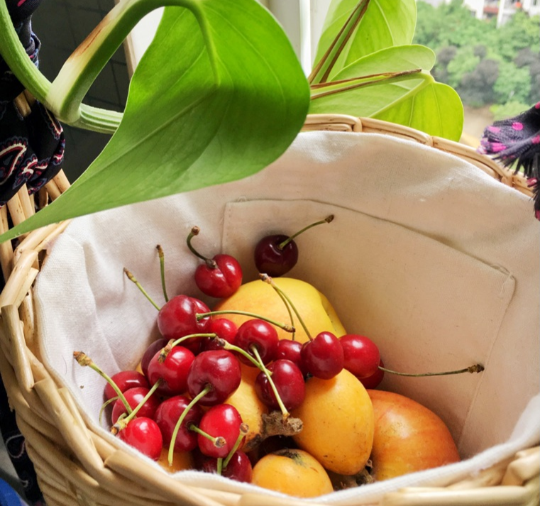 カゴバッグ 手編み籐製丸型持ち手付きカゴバッグ