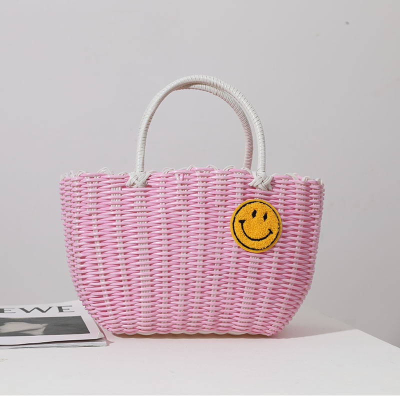 カゴバッグ 笑顔刺繍ワンポイント編み込みカゴバッグ