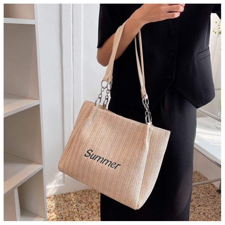 カゴバッグ 編み込みデザイン刺繍入り大容量トート鞄