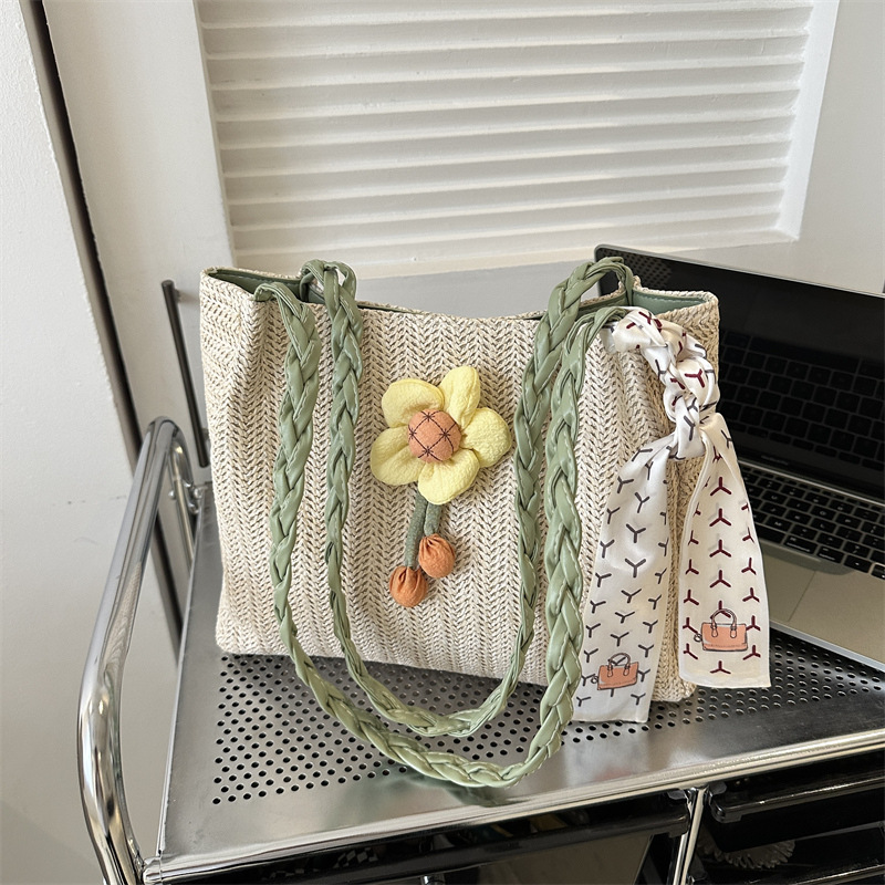 カゴバッグ 花ひらく麦わらトートバッグ