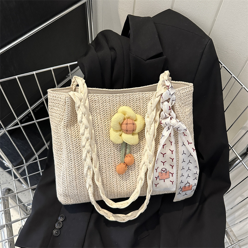 カゴバッグ 花ひらく麦わらトートバッグ