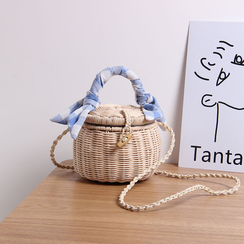 カゴバッグ スカーフリボン付き丸型編み込みカゴバッグ