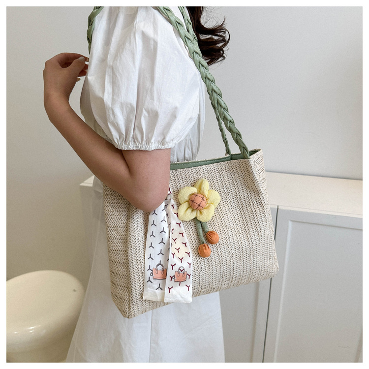 カゴバッグ 花ひらく麦わらトートバッグ