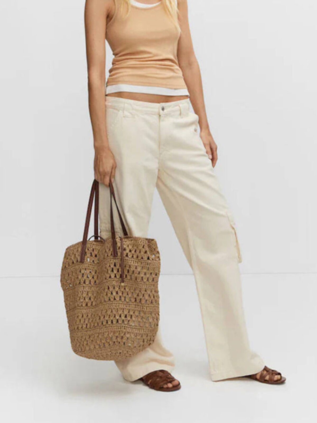 カゴバッグ 透かし編みが涼しげな天然素材のトート型バッグ
