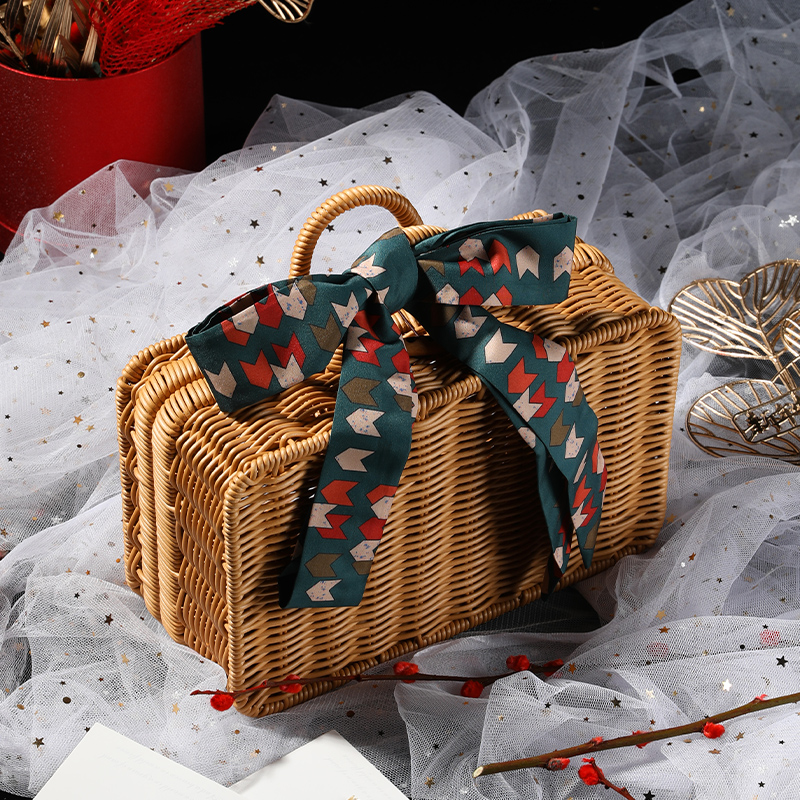 カゴバッグ リボン付き籐編みハンドバッグ型カゴバッグ