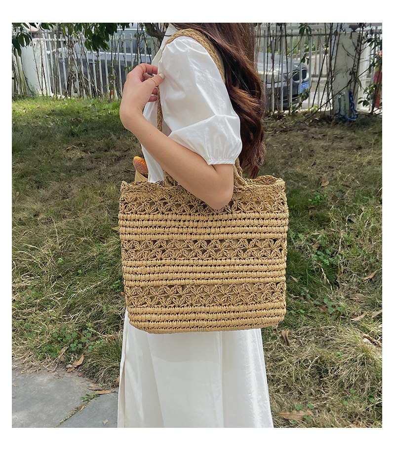 カゴバッグ 花模様編み込み大容量トート型かごバッグ