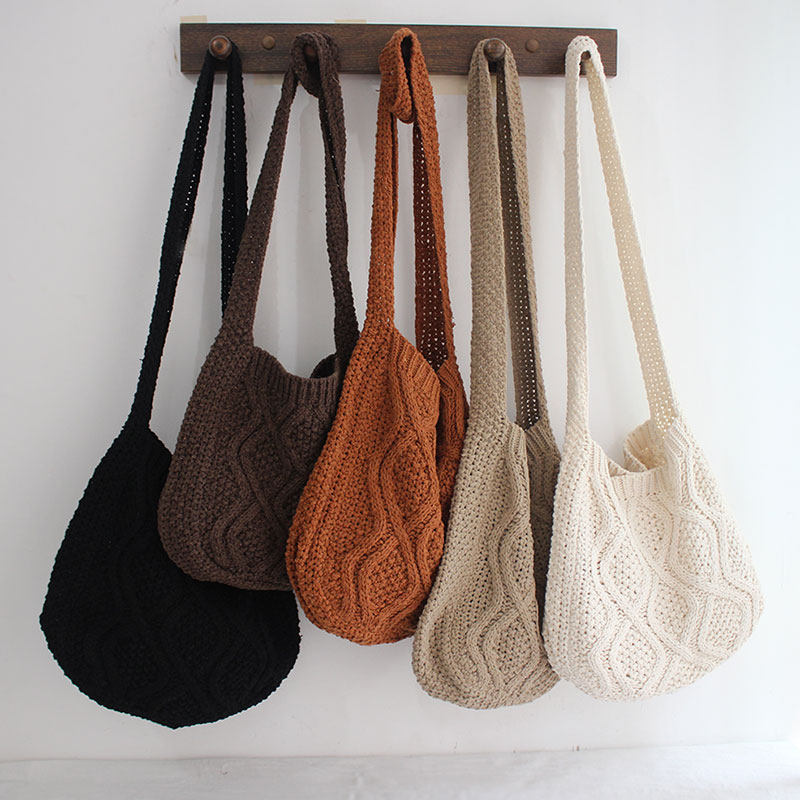 カゴバッグ 立体編み模様のニット風カゴバッグショルダー型