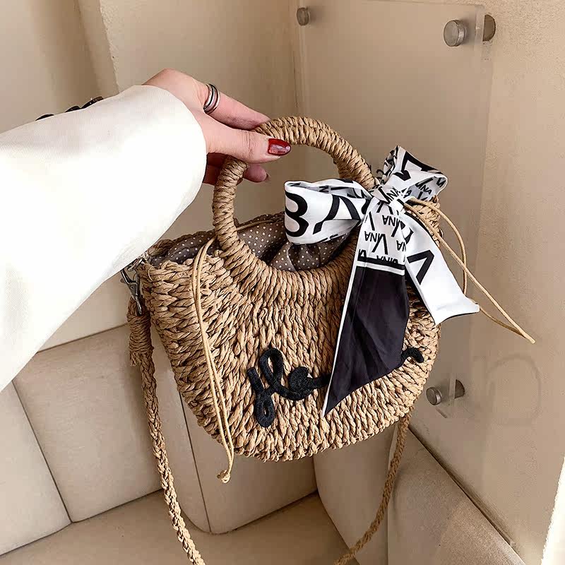 カゴバッグ スカーフ付き巾着型編み込みカゴバッグ