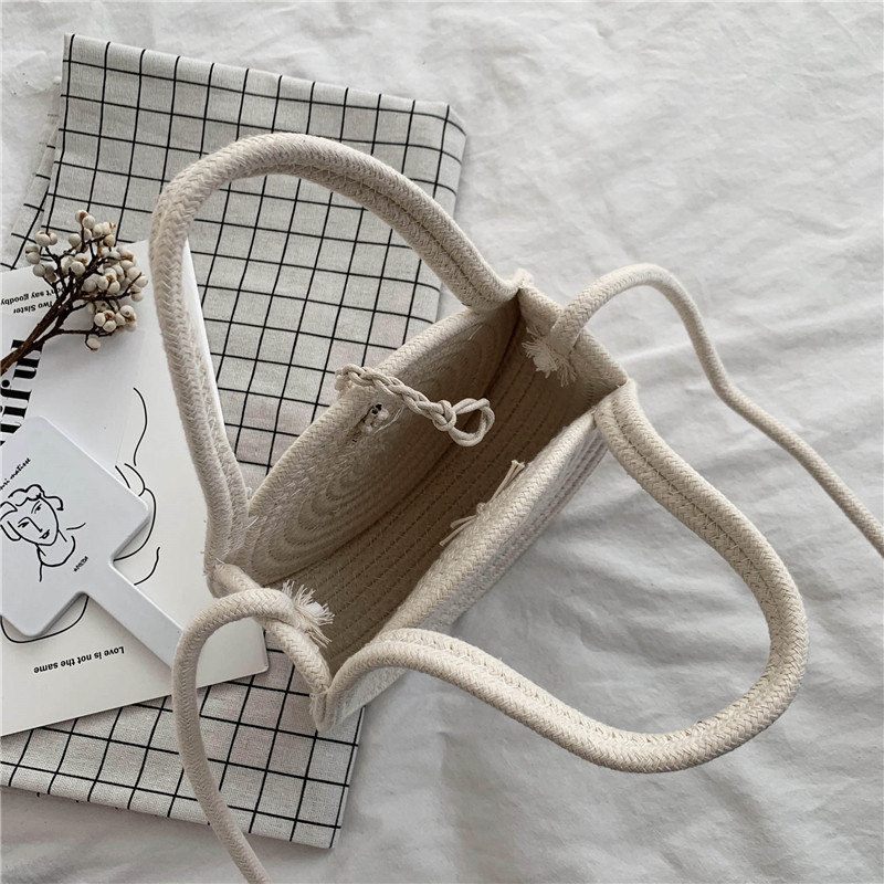 カゴバッグ 渦巻き編み丸型ボタン留めカゴバッグ