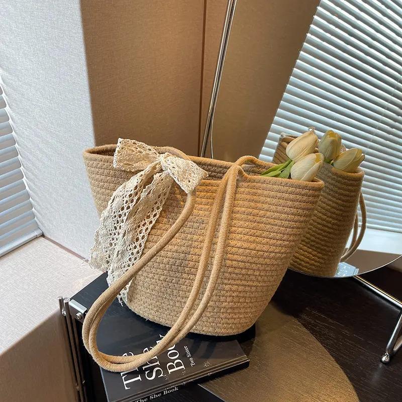 カゴバッグ レース飾り編み込みかごトート