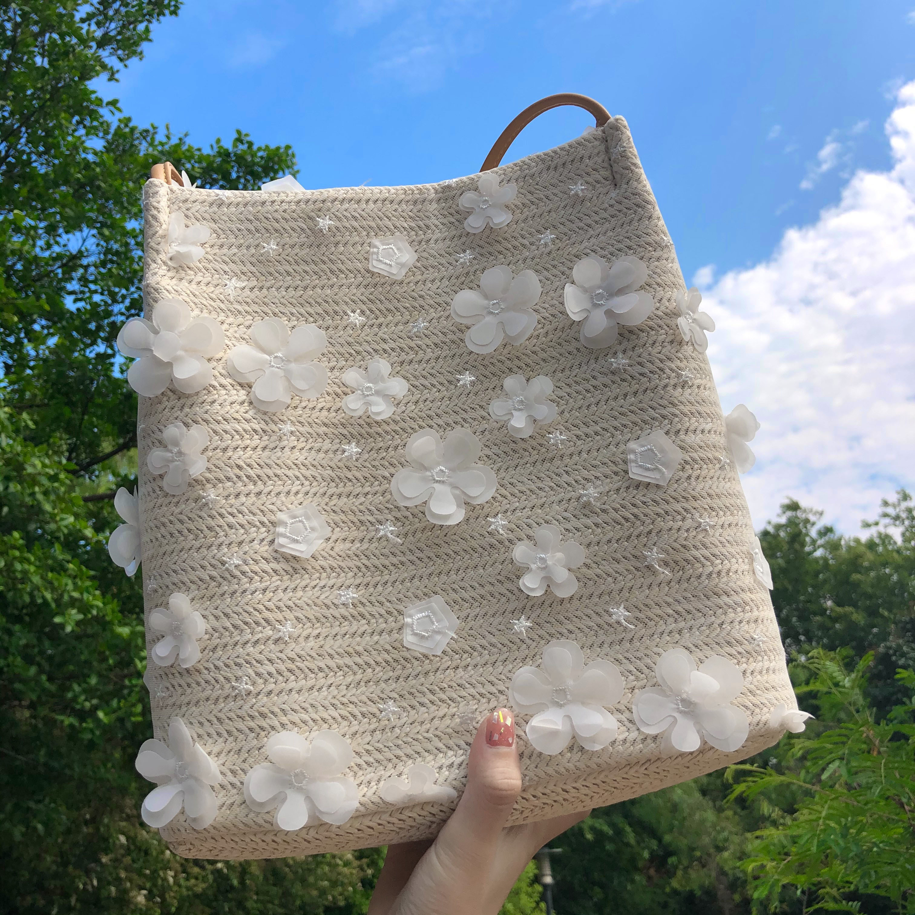 カゴバッグ 花びら装飾編み込みカゴショルダーバッグ