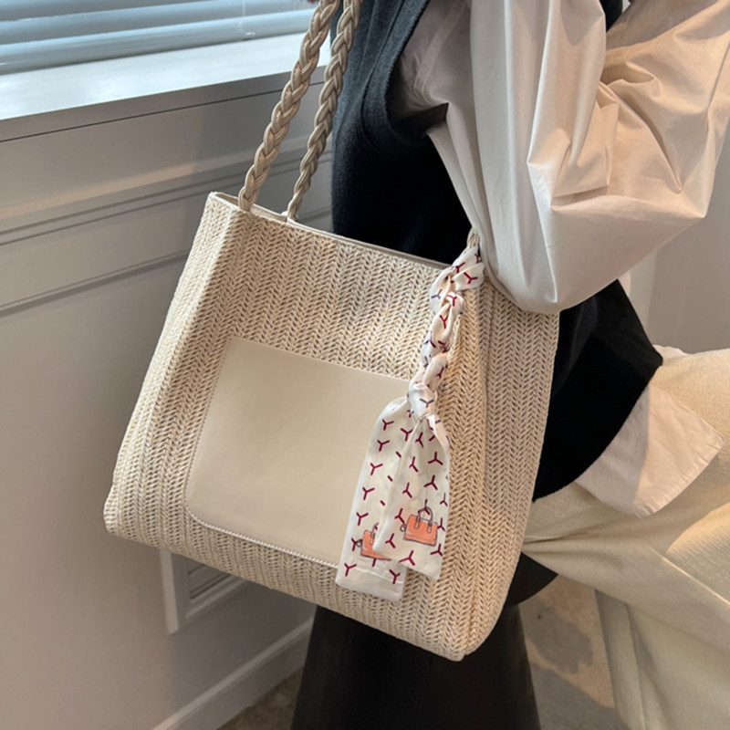 カゴバッグ スカーフ付き編み込みポケット付きカゴバッグ