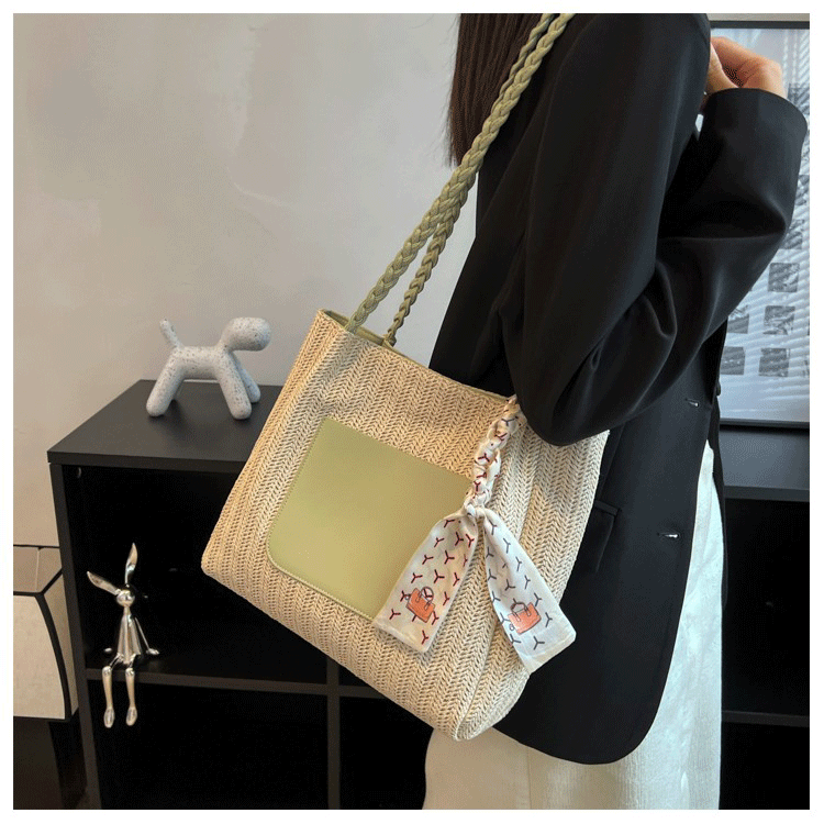 カゴバッグ ヘリンボーン編み革ポケット付きカゴバッグ