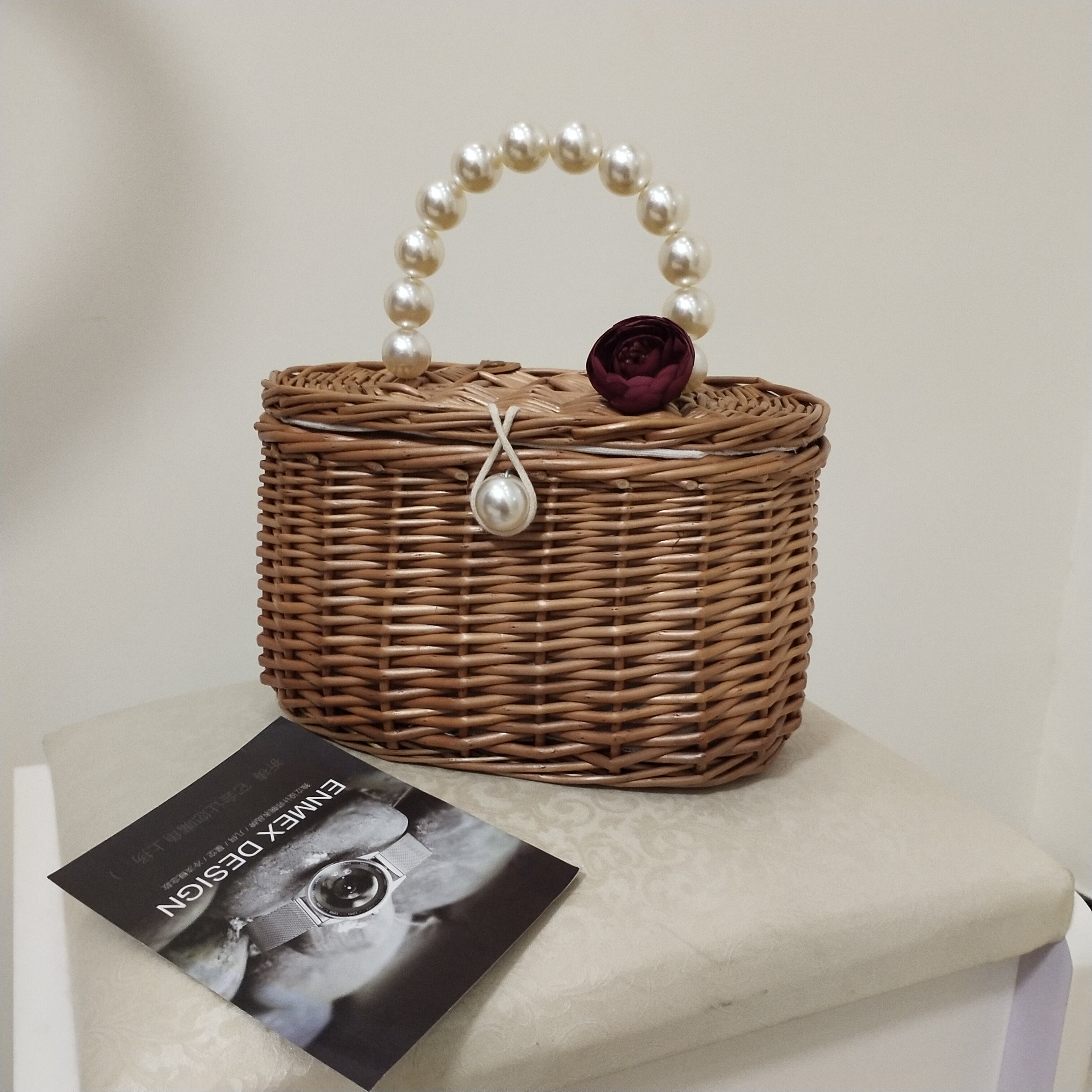 カゴバッグ パール持ち手付き花飾り籐編みカゴバッグ